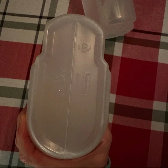 Vintage Tupperware, Lot of 2 - Picture 3 of 4